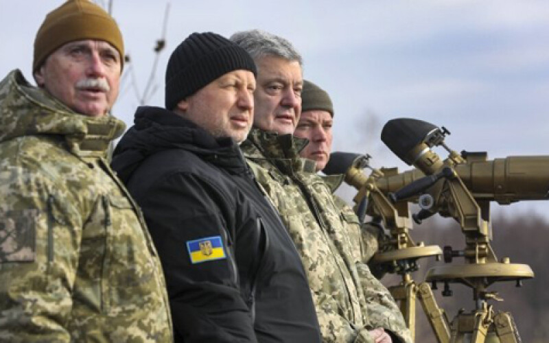 СНБО рекомендовал ввести военное положение в Украине