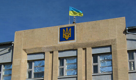 В Україні звільнять майже двадцять тисяч державних службовців