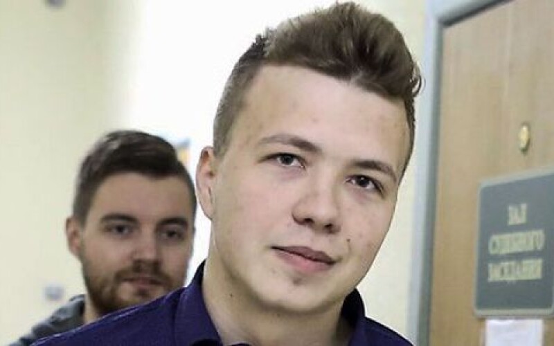 Романа Протасевича перевели під домашній арешт в Білорусі