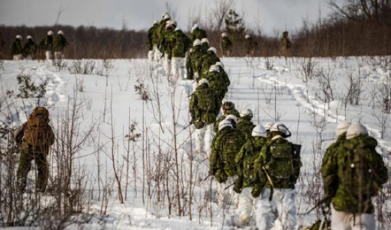 В Україну відправили канадських військових для боротьби з Росією