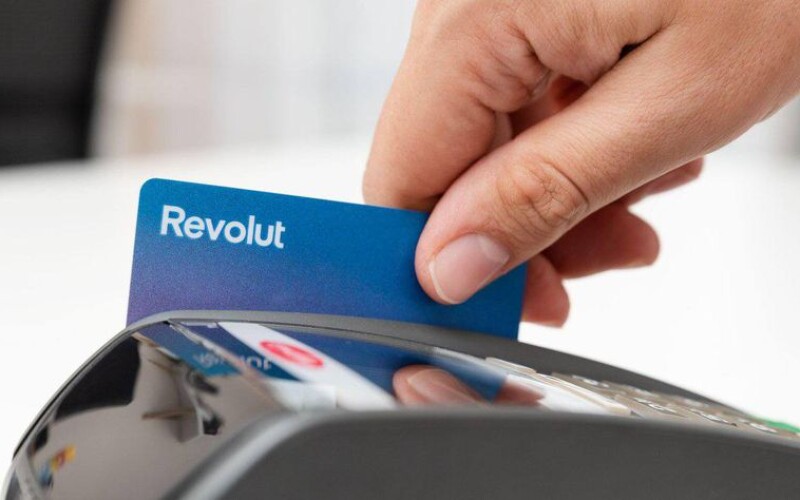 В Україні почав працювати британський банк Revolut