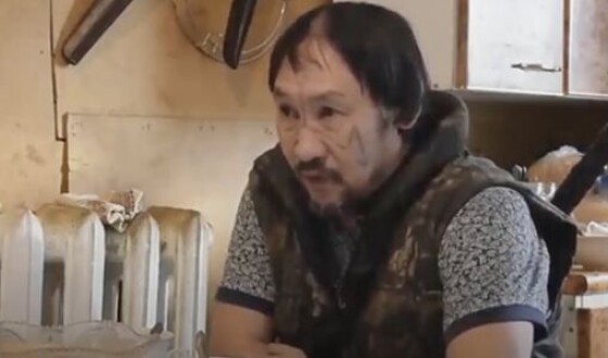 У Росії шамана, який йшов виганяти Путіна, закупорили до психіатричної лікарні