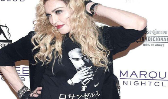 Мадонна объяснила падение во время концерта