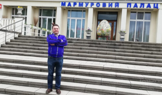 Журналисты предложили Зеленскому новое помещение для Администрации Президента. Видео