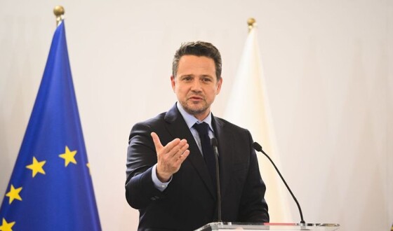 У Польщі на виборах перемагає проєвропейський кандидат Рафал Тшасковський