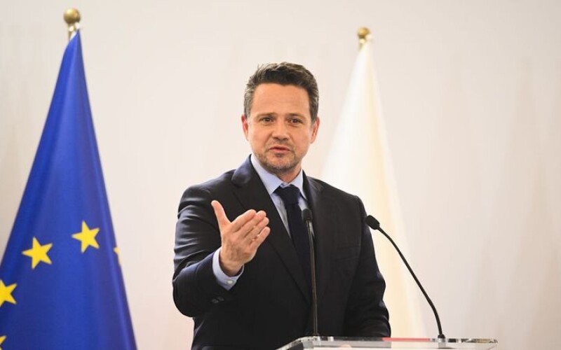 У Польщі на виборах перемагає проєвропейський кандидат Рафал Тшасковський
