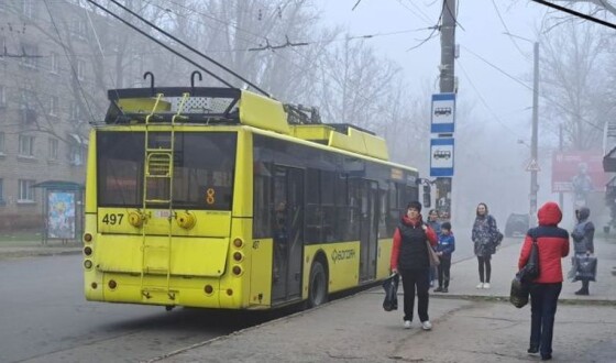 У Херсоні для мешканців міста зробили безкошковний проїзд у тролейбусах