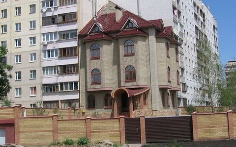 В Украине официально легализировали незаконные строительства