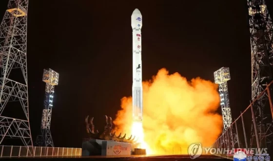 КНДР запустила військовий супутник-шпигун у космос
