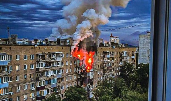 Окупанти вдарили по Харкову дронами та ракетами: є загиблі мирні люди