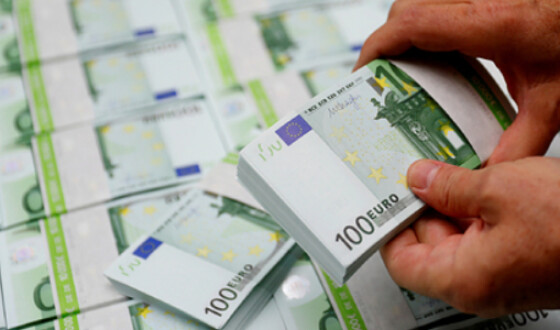 У Європі рекордно зріс попит на готівку