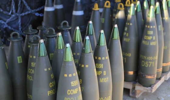 Україні не вистачає артилерійських снарядів та боєприпасів до ППО &#8211; Bloomberg