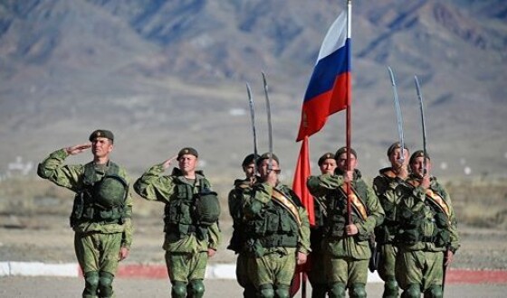 Російський посол пояснив війська РФ біля кордонів України