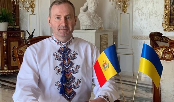 Скрипковський привітав громадян Республіки Молдова з Днем Державного прапора