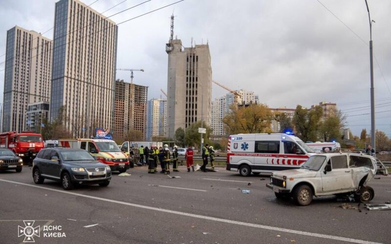 У Києві поблизу метро Теремки сталася смертельна ДТП