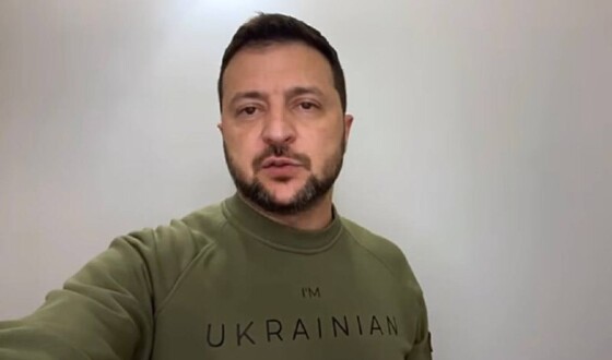 Зеленський не повідомив про ймовірність російського вторгнення навіть своїй дружині