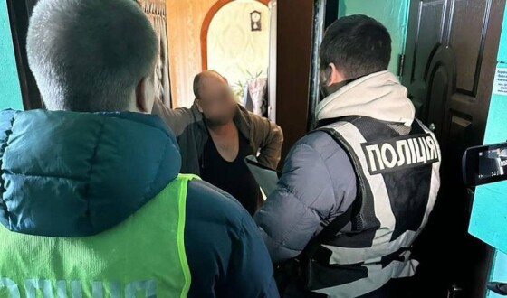 У Києві затримали банду шахраїв, які себе видавали за працівників ТЦК
