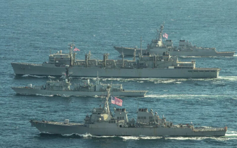 Російський фрегат «Адмірал Макаров» вирушив назустріч есмінцям США в Чорному морі