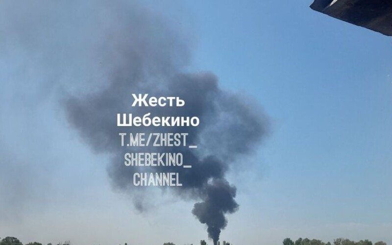 У Бєлгородській області після вибухів сталася масштабна пожежа