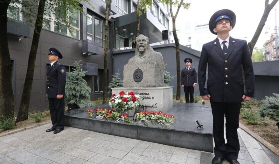 У Владивостоці рф відкрили пам’ятник Дзержинському