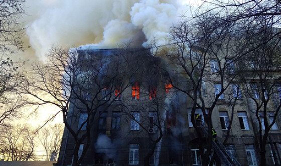 Крупный пожар в Одессе: пострадали 12 человек. Фото