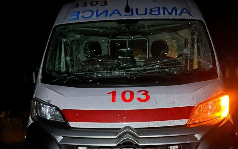 На Дніпропетровщині росіяни атакували авто «швидкої»