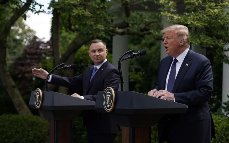 Трамп не дозволить Росії знищити Україну &#8211; Дуда