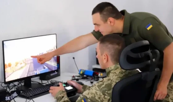 Україна запускає перший центр підготовки операторів бойових дронів