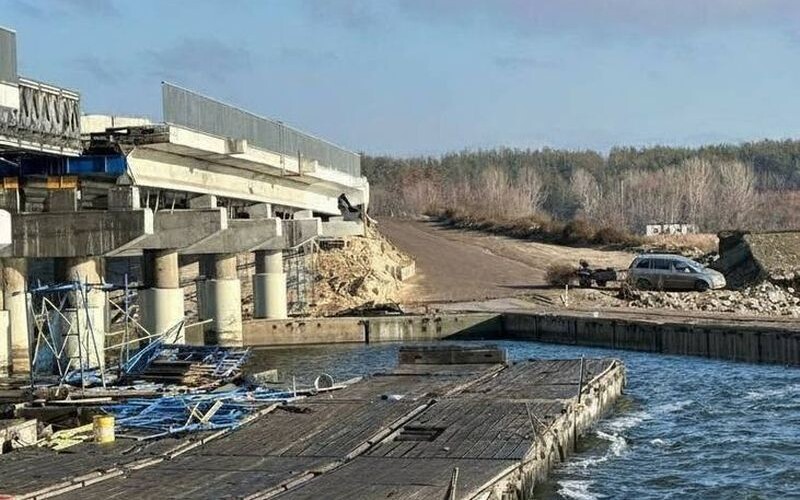 Окупанти вдарили по греблі Печенізького водосховища