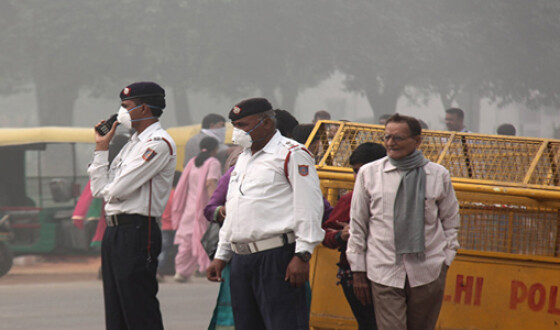 В Дели из-за смога задерживают авиарейсы