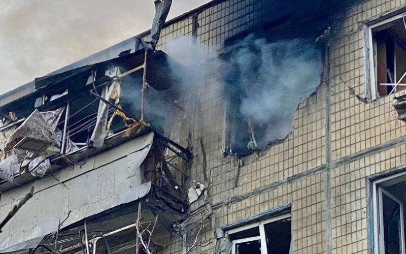 Російські терористи обстріляли багатоповерхівки на Дніпропетровщині