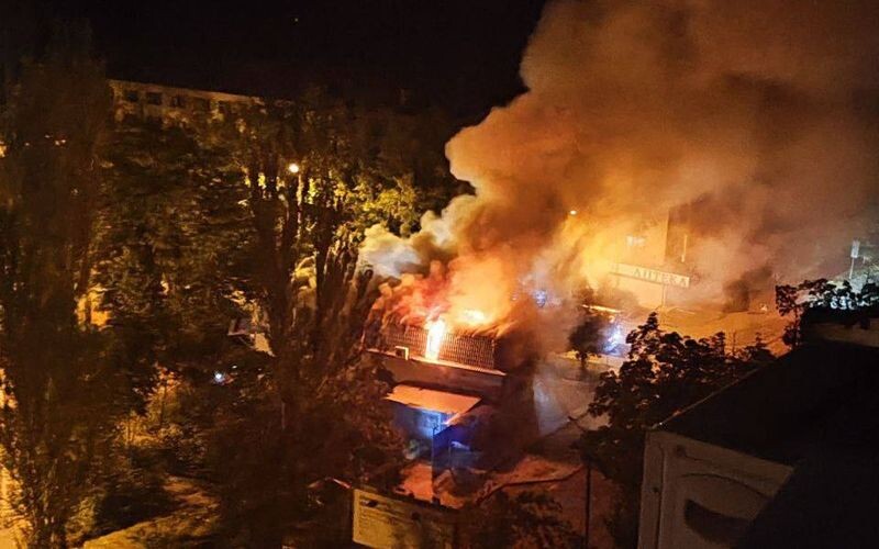 У непідконтрольному Україні Донецьку пролунали сильні вибухи