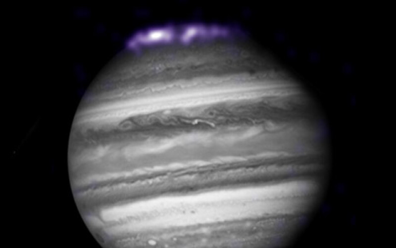 Ученые объяснили феномен молний на Юпитере