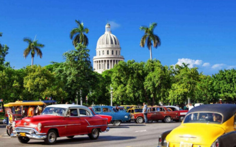 ЗМІ у Кубі заявили про масові заворушення на вулицях своїх міст