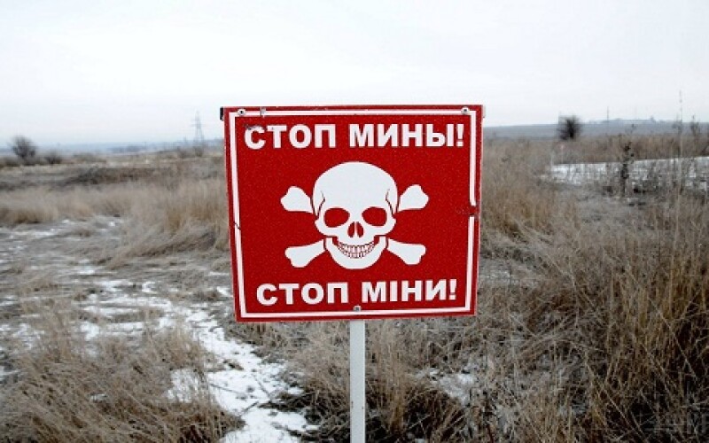 Розвідка: окупанти поспіхом заміновують Донбас