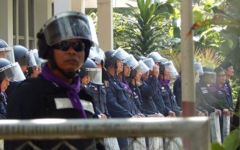 Поліція в Бангкоку застосувала гумові кулі проти мітингувальників