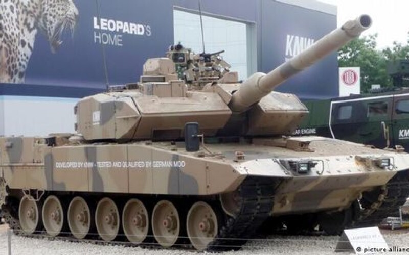 Україна веде переговори про постачання німецьких танків Leopard