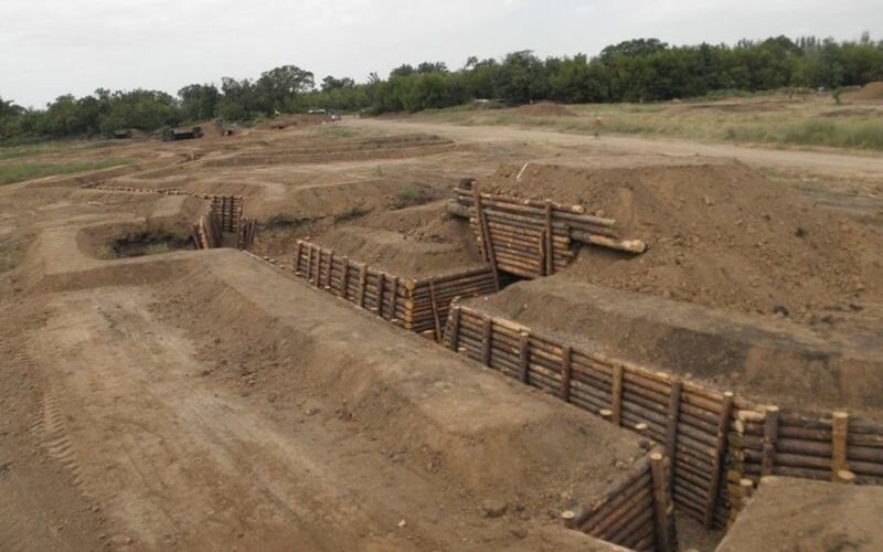 Нестача фортифікаційних споруд призводить до втрат на фронті