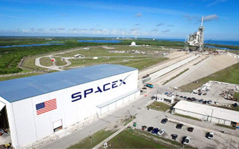 Перший у 2021 році контракт Пентагону виграла компанія SpaceX