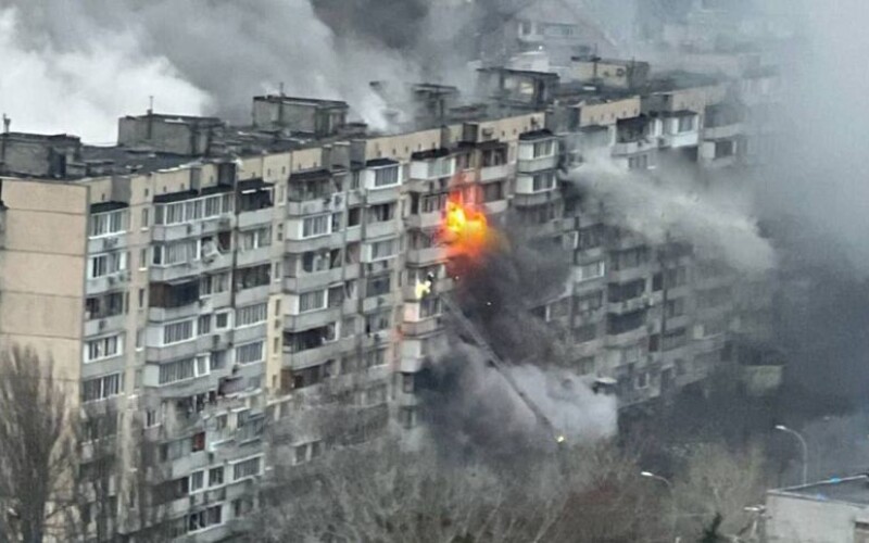 У Солом&#8217;янському районі Києва через ракетний удар рашистів загинули люди