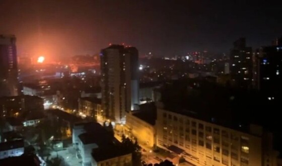 Окупанти завдали ракетних ударів по житлових кварталах Києва