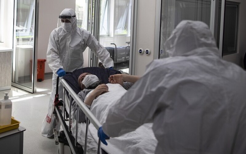 В Україні стрімкий стрибок коронавірусу, 53 померлих