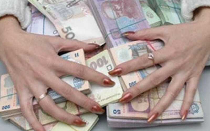 Працівник державного банку привласнила мільйон гривень