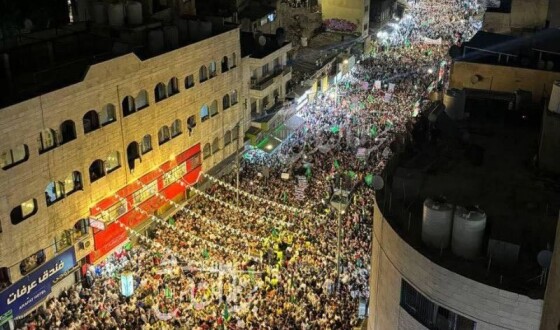 В Йорданії люди вийшли на масовий мітинг на підтримку Палестини