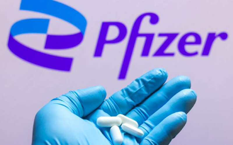 Глава Pfizer: людство за крок від створення ліків від раку