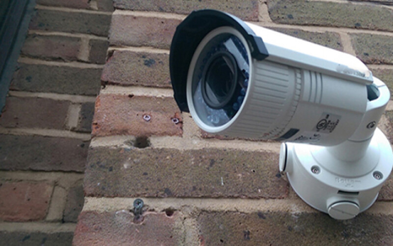 В Киеве возле памятников установят камеры слежения
