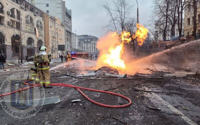 Ворог атакував столицю балістичними ракетами