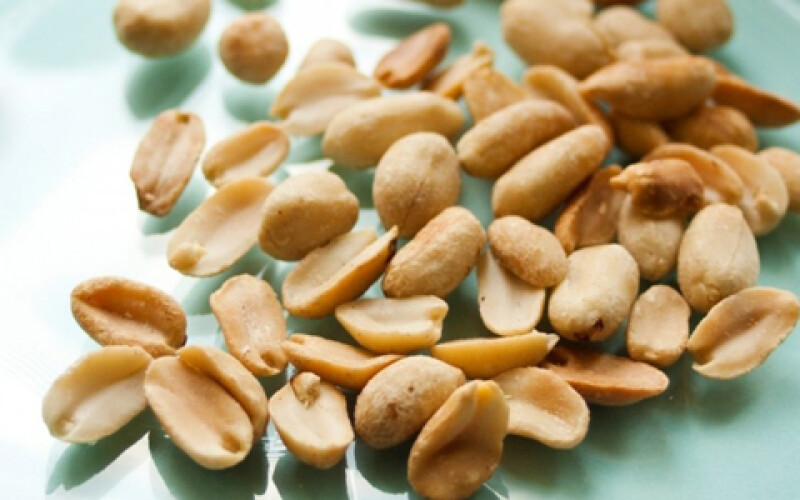 Найден простой способ победить аллергию на арахис