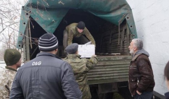 Волонтеры из Хмельниччины передали на Донбасс гуманитарную помощь