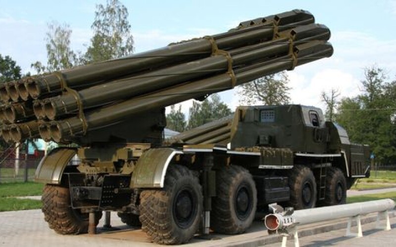 Російські війська обстріляли Миколаїв із ракетних систем залпового вогню типу &#8220;Смерч&#8221;